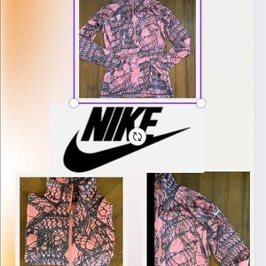 Nike Pro coral w gray print quart zip pull over